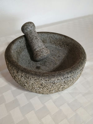 Granite mortar and pestle set - Image 1 of 4