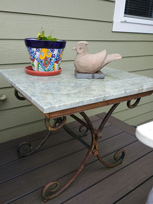 Marble topped side table, plant and decor - Image 1 of 5