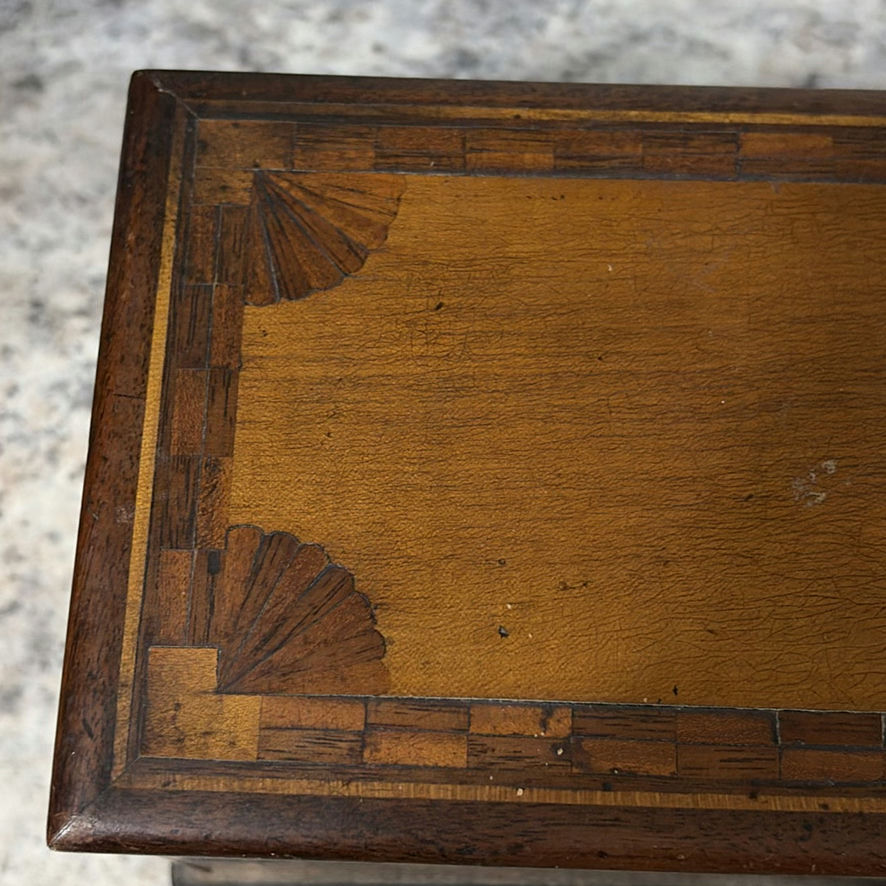 Vintage Boxes And Display Stands - image 27 of 27