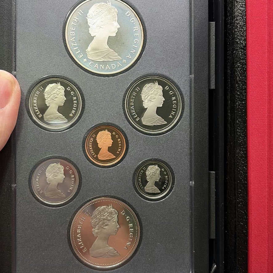 Canadian Proof Coin Sets 1985 And 1986 - image 10 of 16