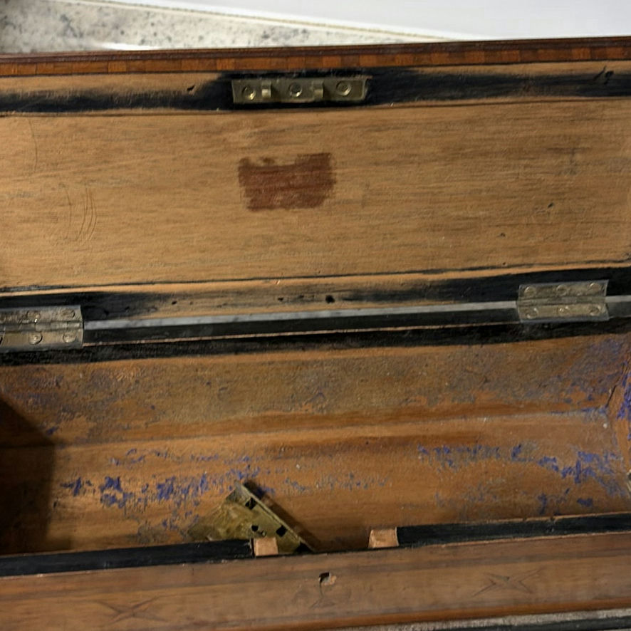 Vintage Boxes And Display Stands - image 23 of 27