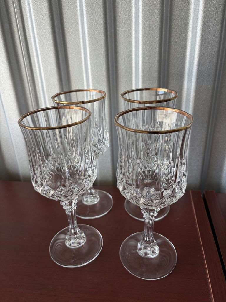 Cristal D’Arques Longchamp Crystal Wine Glasses - image 1 of 4