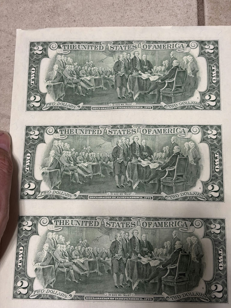 Uncut Sheet of 32 US $2 Two-Dollar Bills - Series 1995 Federal Reserve Notes - Uncirculated - image 16 of 28