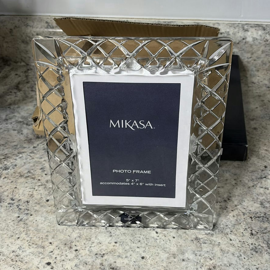 Mikasa New 5 X 7 Crystal Infinity Frame - image 2 of 7