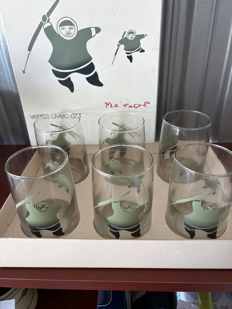 Vintage Indigenous St Clair Glasses And Seal - image 2 of 17