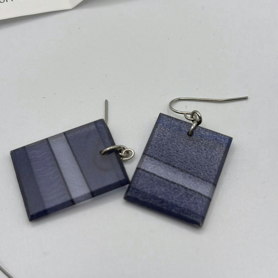 Kevin Midgley Glass Jewelry - image 5 of 10