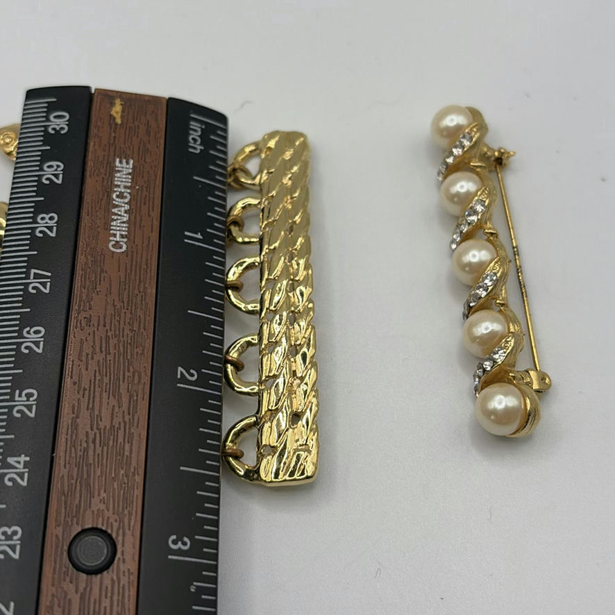 Brooches and Necklace - image 11 of 11