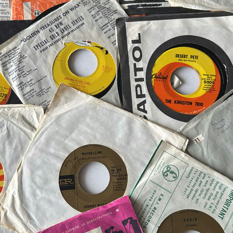 Large Assortment Of 45’s Records In case - image 26 of 32