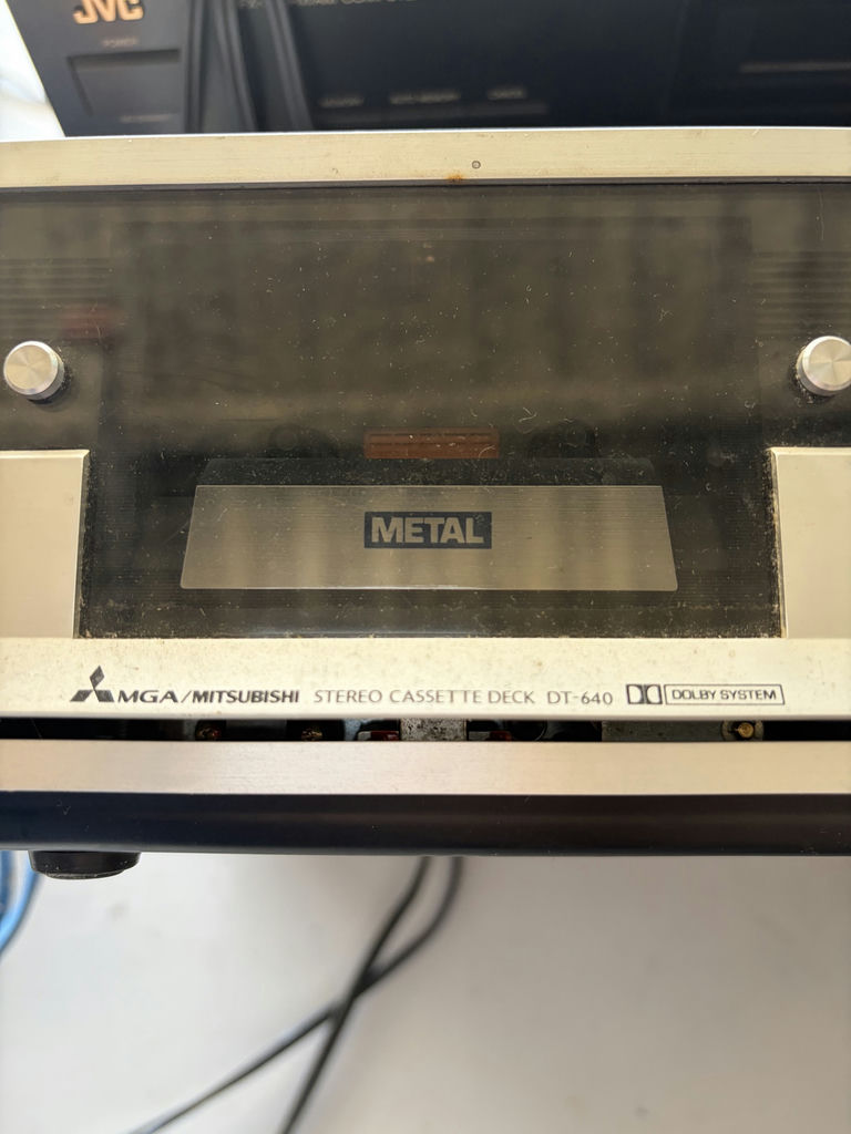 Vintage Stereo Equipment Mitsubishi JVC Technics - image 2 of 24