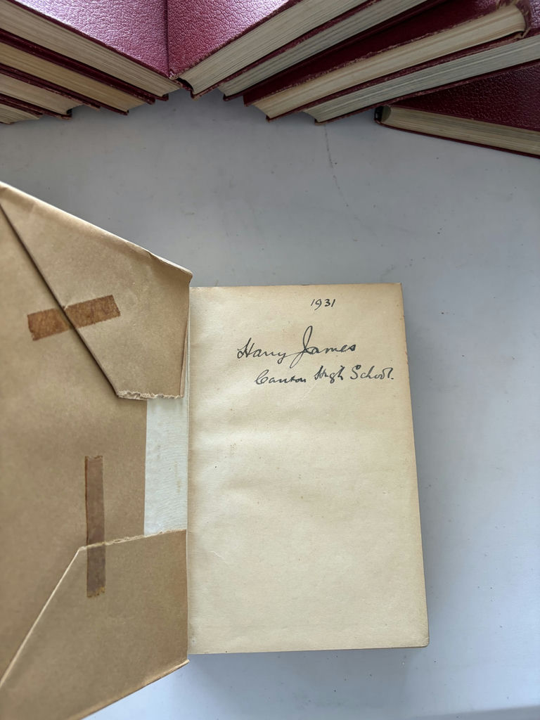 Vintage Books - image 16 of 27
