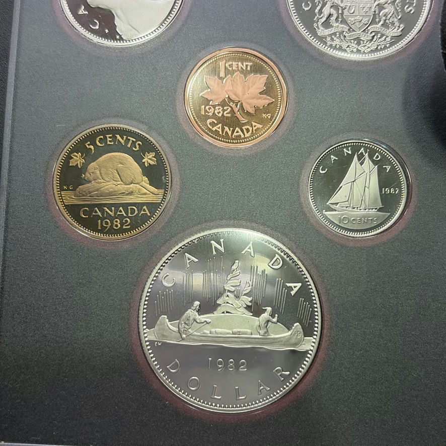 Canadian Proof Coin Set 1981 And 1982 - image 14 of 16