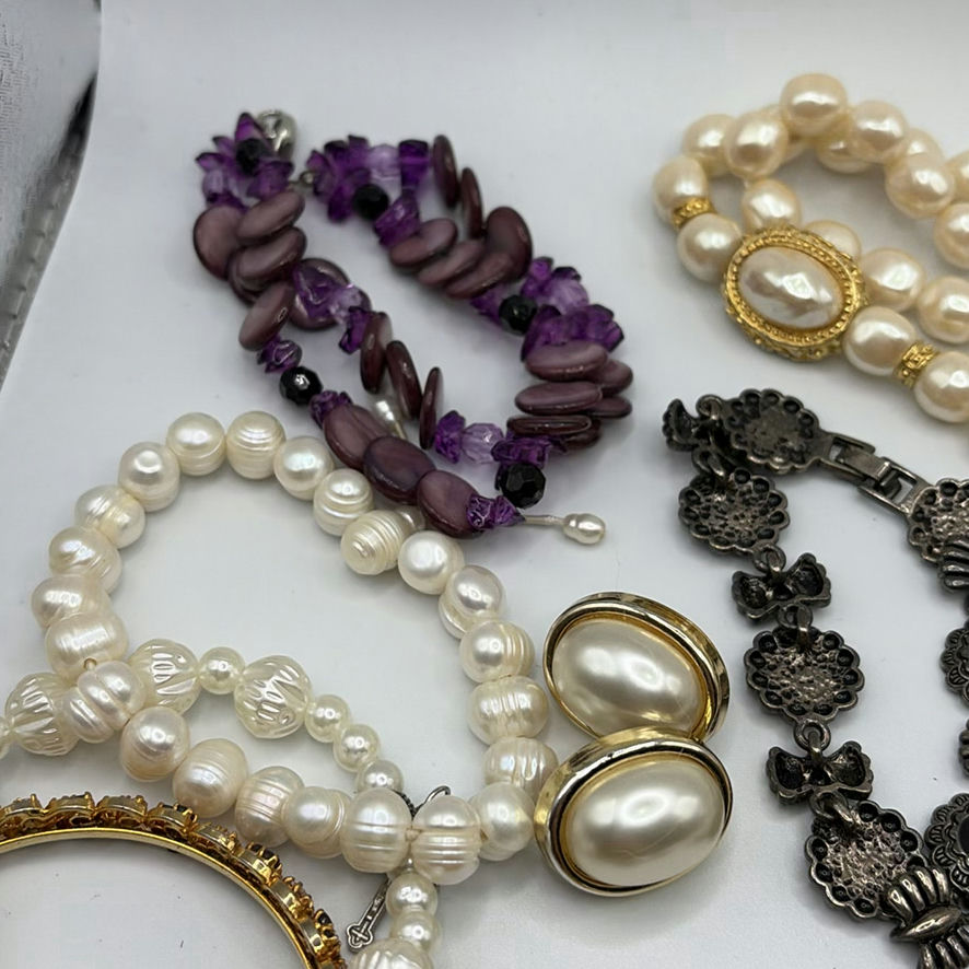 Various Jewelry - image 5 of 12