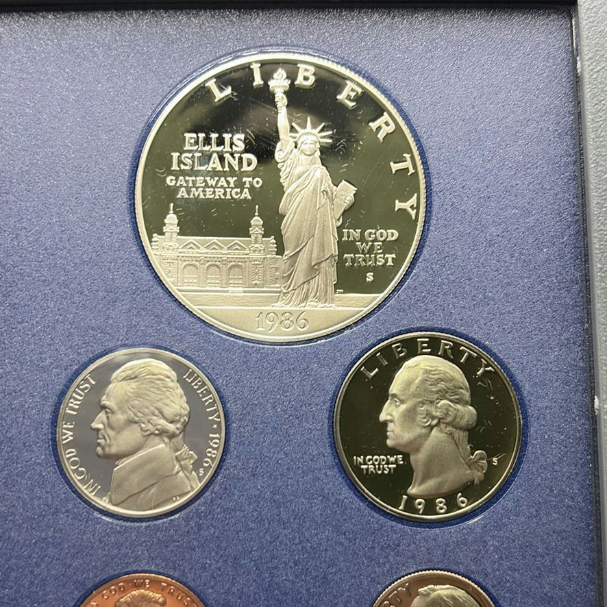 United States 1986 Prestige Coin Set - image 6 of 12