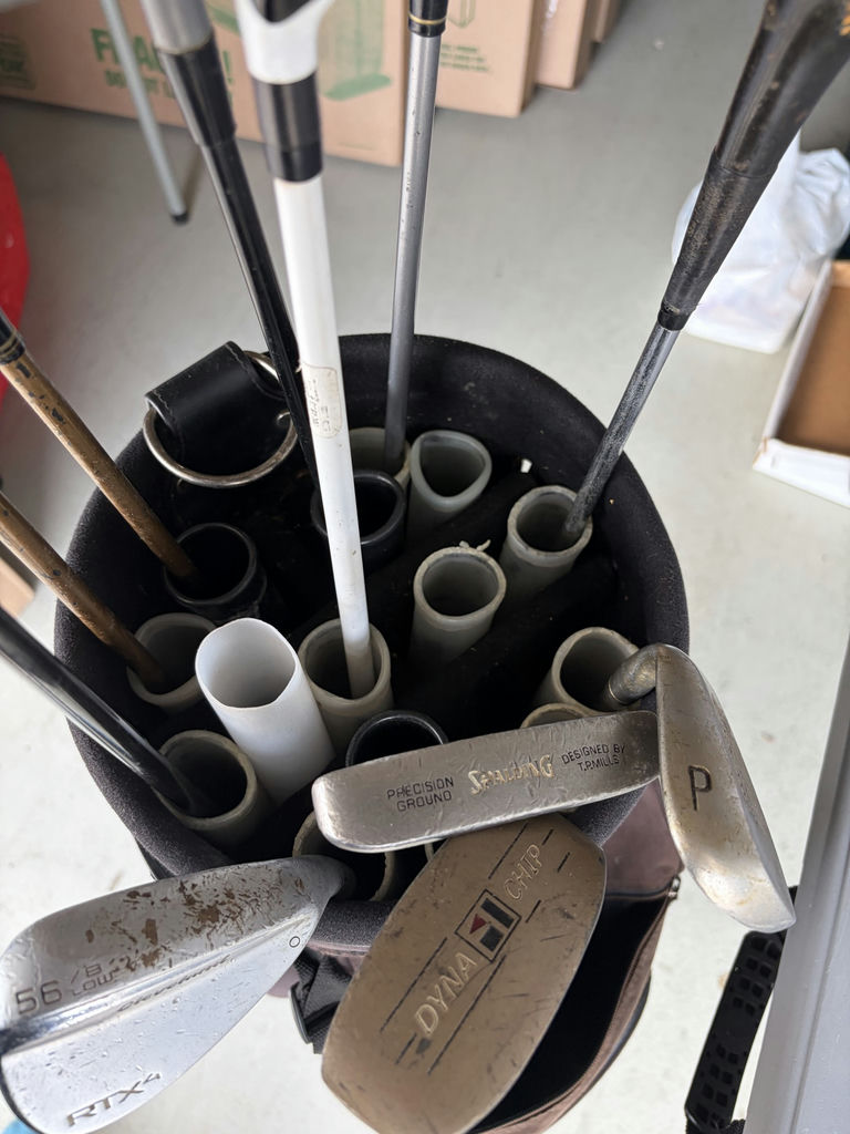 Golf Clubs In Bag - image 5 of 9