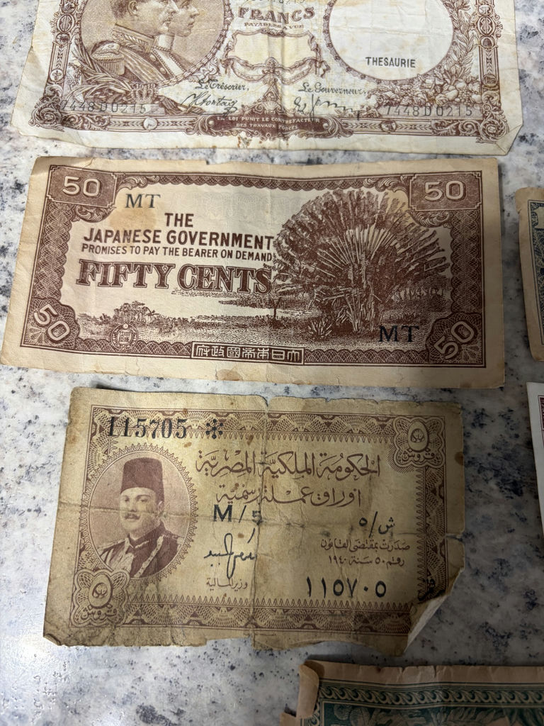Foreign Currency - image 4 of 10