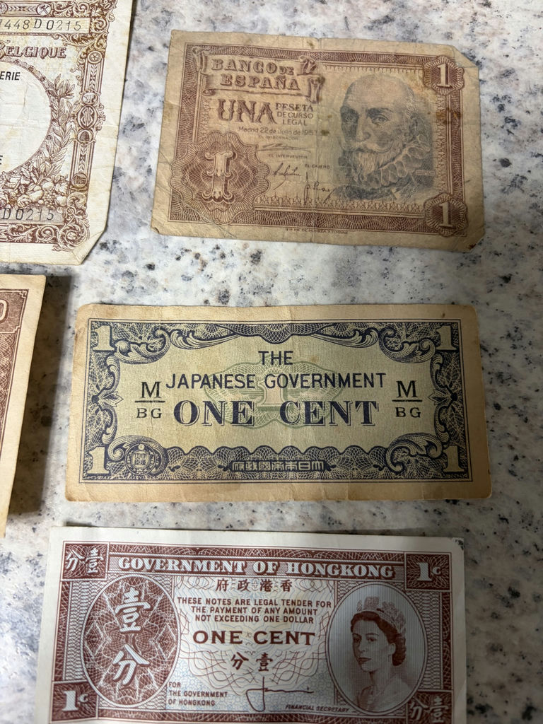 Foreign Currency - image 3 of 10