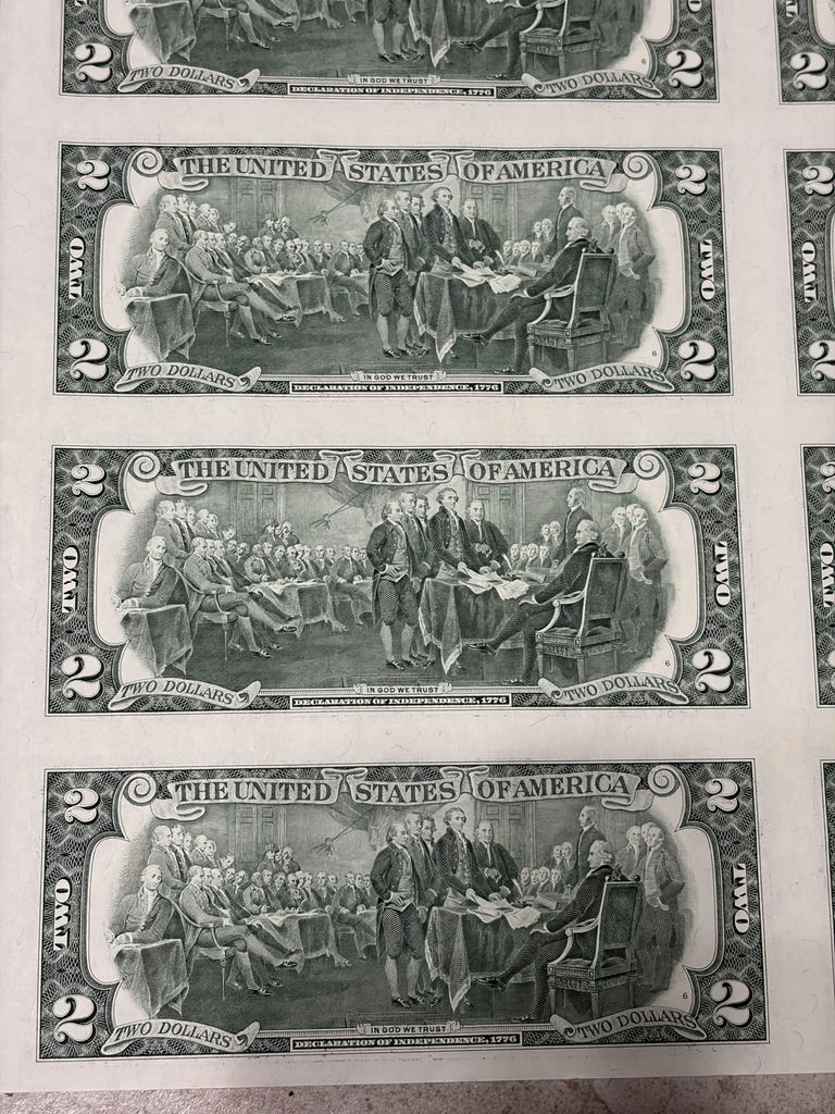 Uncut Sheet of 32 US $2 Two-Dollar Bills - Series 1995 Federal Reserve Notes - Uncirculated - image 19 of 28