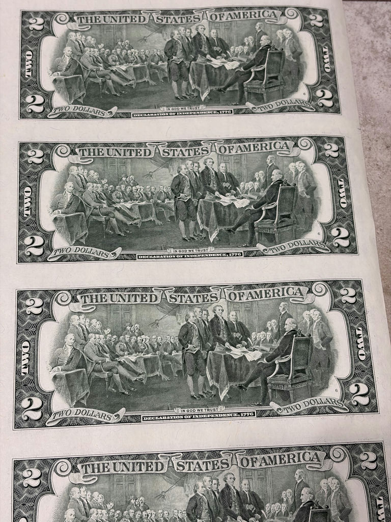 Uncut Sheet of 32 US $2 Two-Dollar Bills - Series 1995 Federal Reserve Notes - Uncirculated - image 23 of 28
