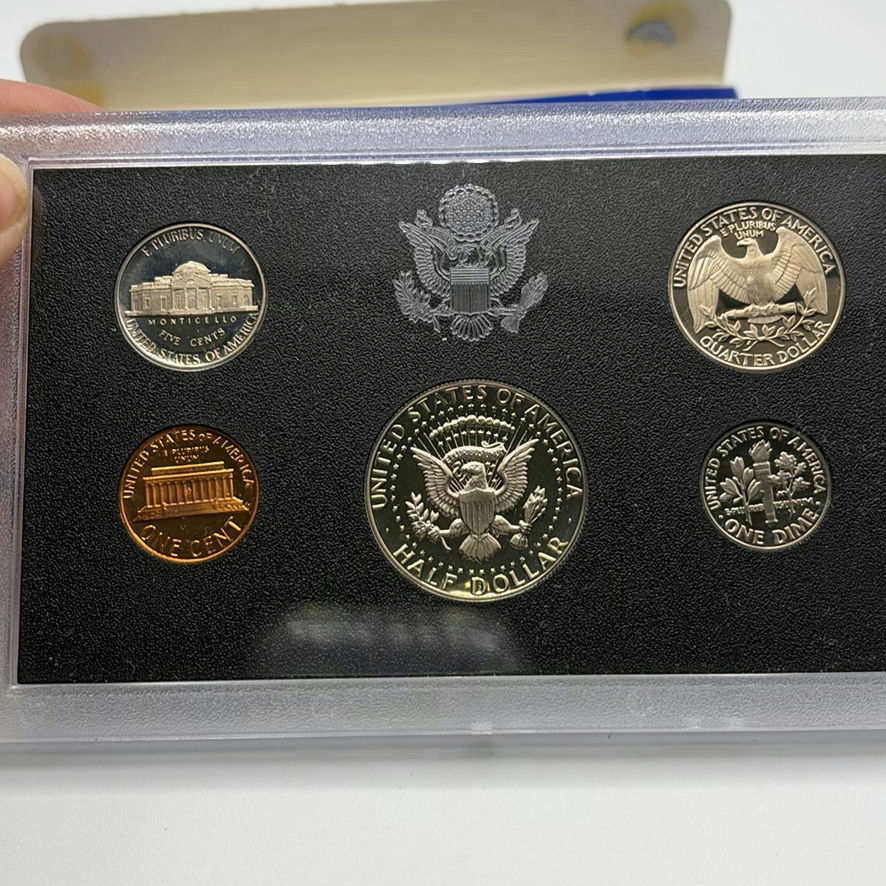 U.S. Proof Sets 1982 And 1983 - image 5 of 6