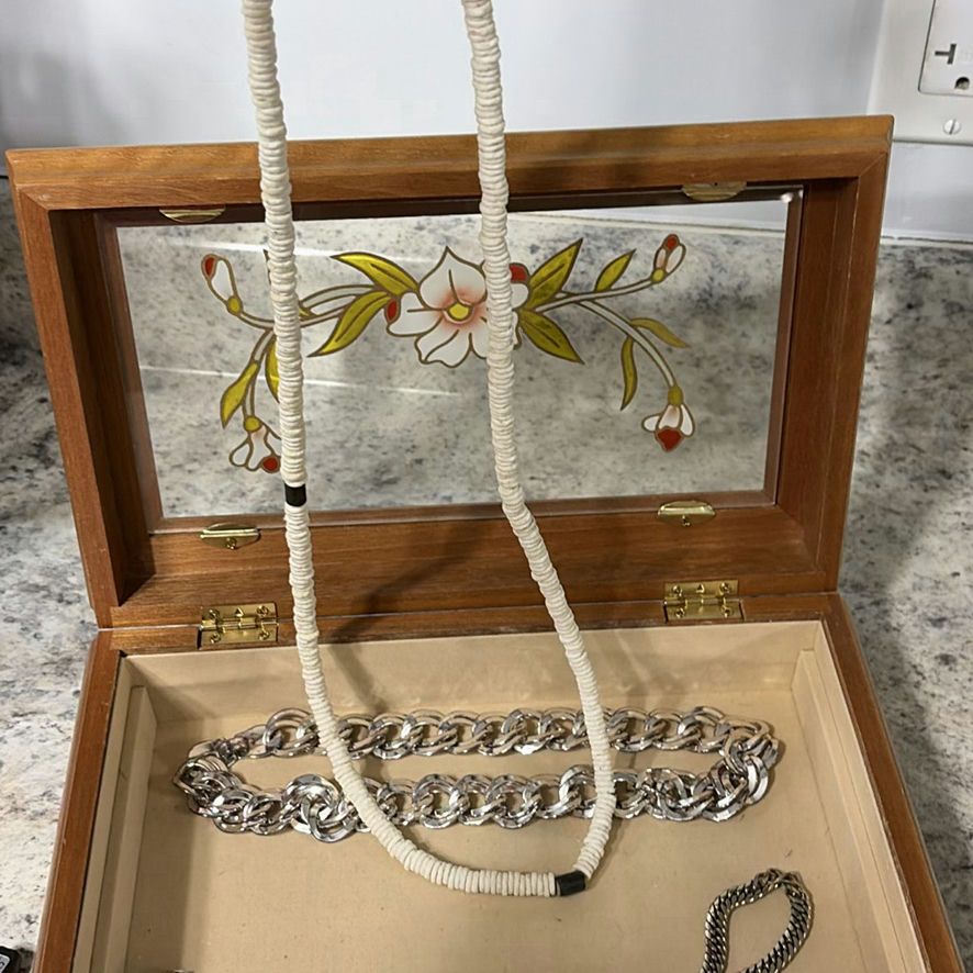 Vintage Mele Jewelry Box W Jewelry - image 19 of 21