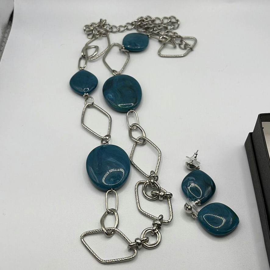 Silver Coloured Fashion Jewelry - image 11 of 11