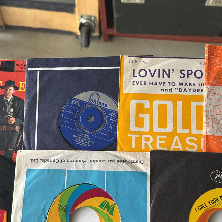 Large Assortment Of 45’s Records In case - image 14 of 32