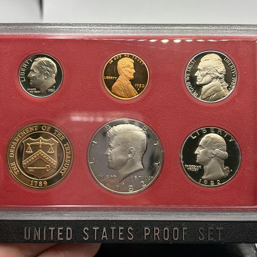 U.S. Proof Sets 1982 And 1983 - image 3 of 6