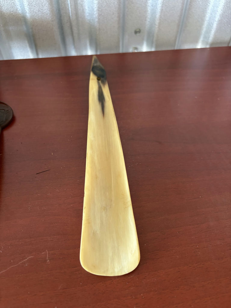 Vintage Shoe Brushes And Shoe Horns - image 8 of 11