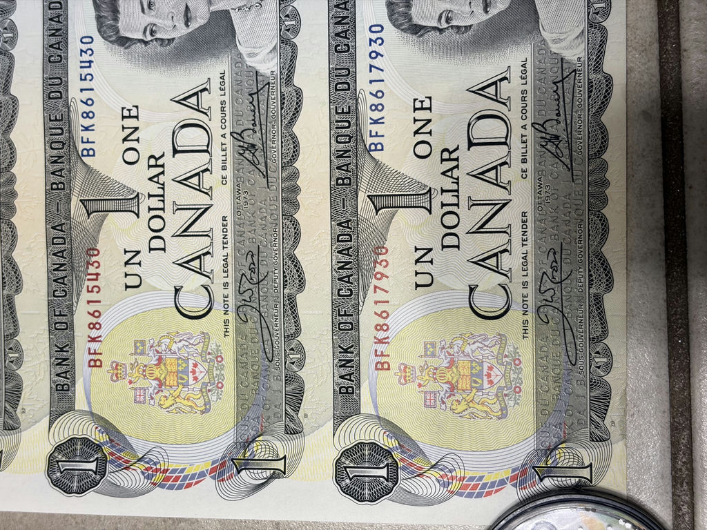 1973 Bank of Canada $1 Uncut Sheet of 40 Notes - BFK Prefix - AU/XF - image 5 of 30