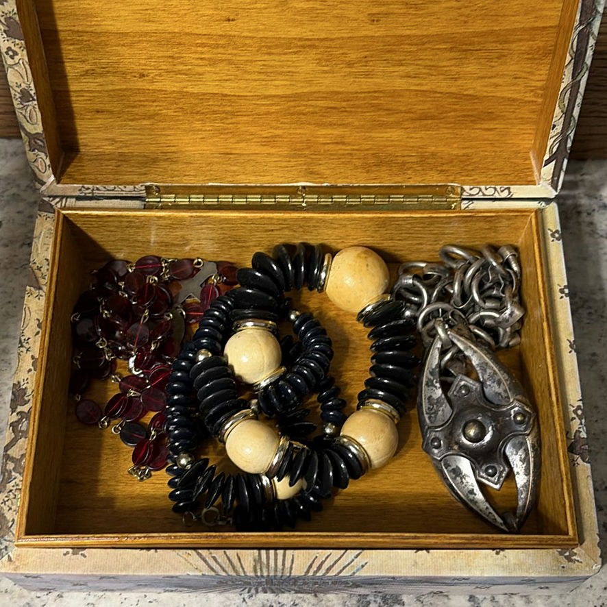 Art Glass Design Box And Box From Italy W Jewelry - image 9 of 19