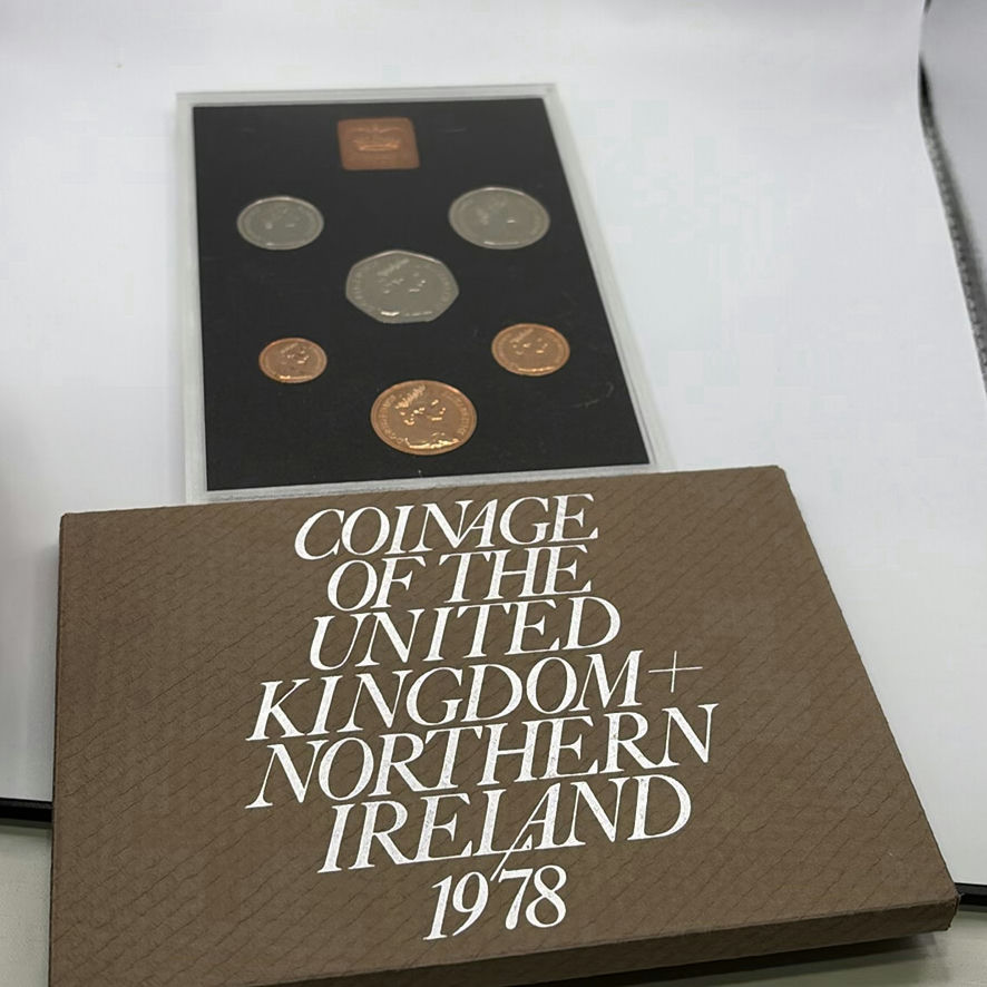 Euro Coin Set And UK Coin Set - image 7 of 12
