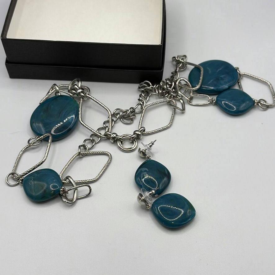 Silver Coloured Fashion Jewelry - image 10 of 11