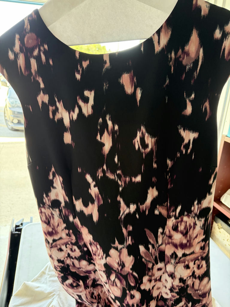 Women’s Clothing Size 8-14 - image 13 of 20