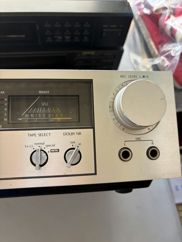 Vintage Stereo Equipment Mitsubishi JVC Technics - image 4 of 24