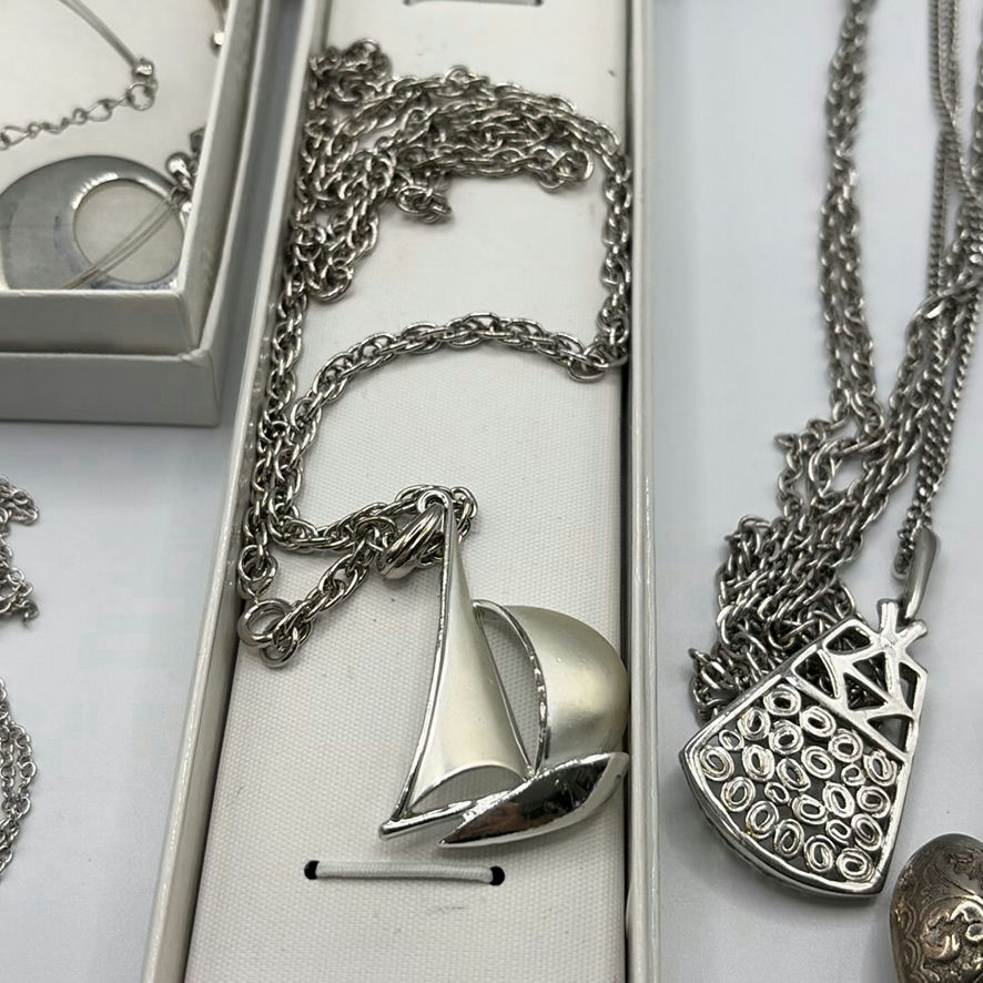 Silver Coloured Fashion Jewelry - image 2 of 11