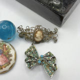 Vintage Lacquer Box With Treasures - thumbnail 7 of 9