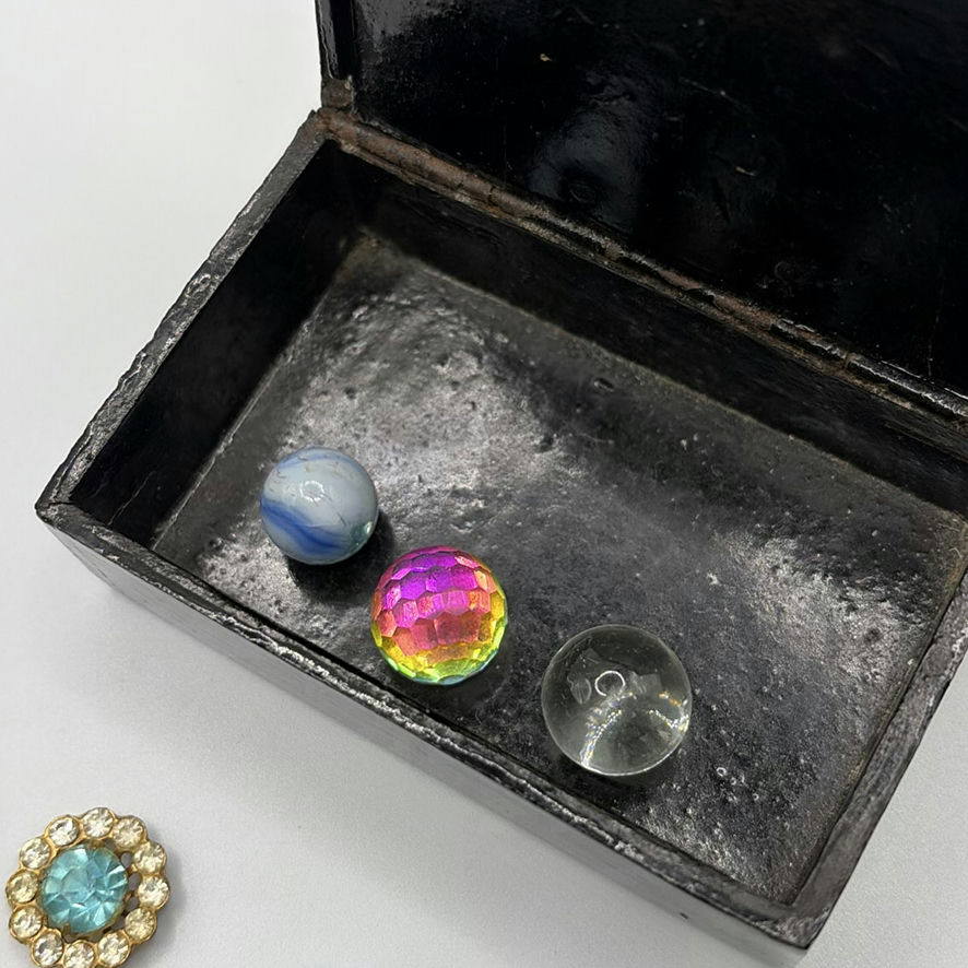Vintage Lacquer Box With Treasures - image 8 of 9
