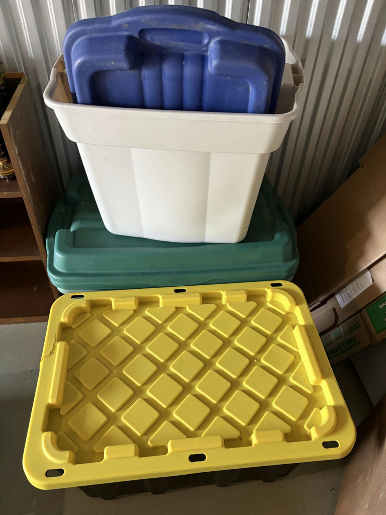 Various Totes - image 2 of 12
