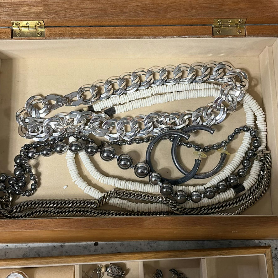 Vintage Mele Jewelry Box W Jewelry - image 13 of 21