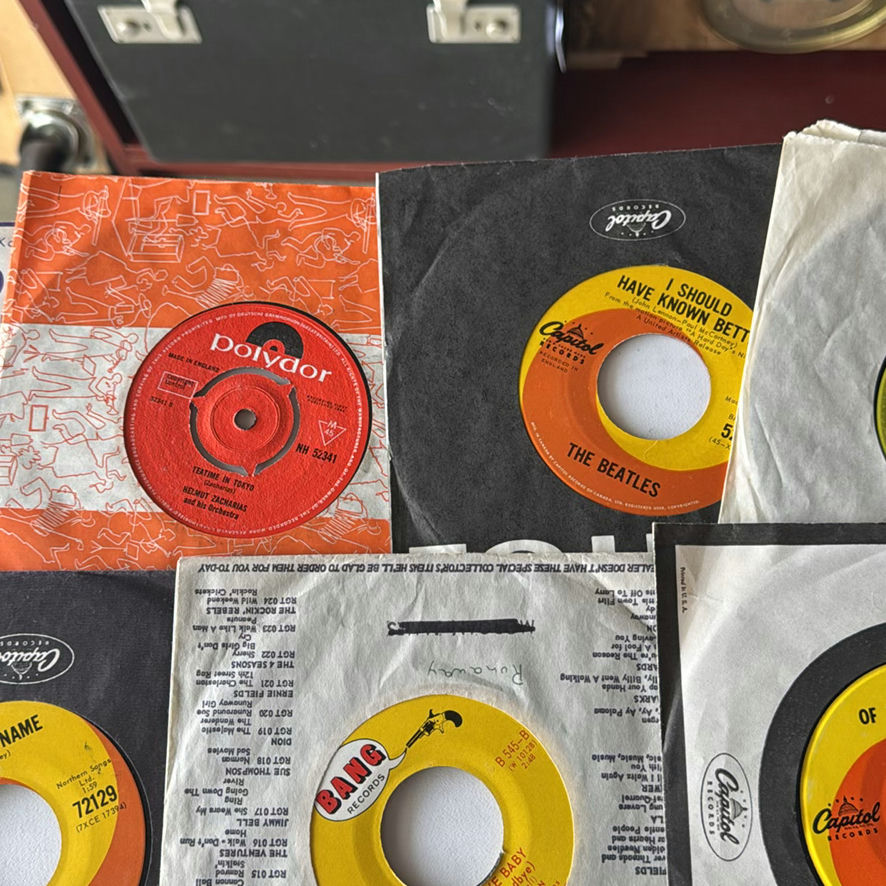 Large Assortment Of 45’s Records In case - image 15 of 32
