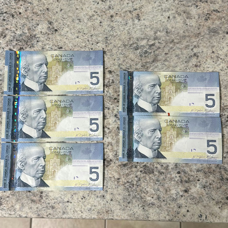 $25 In Canadian $5’s 2006 - image 1 of 11