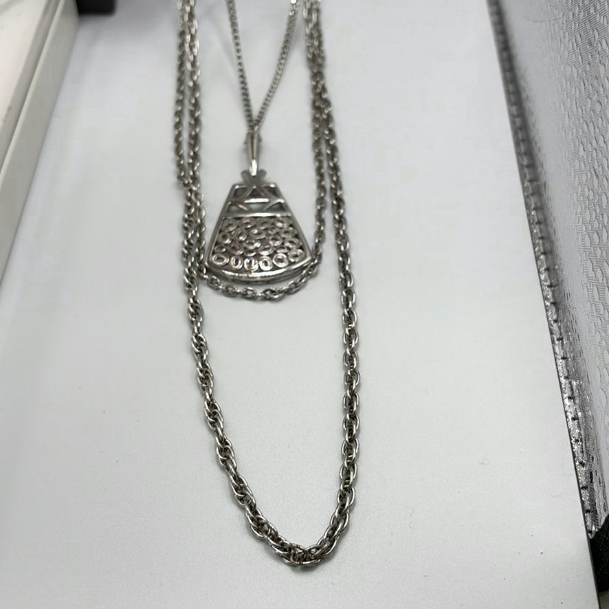 Silver Coloured Fashion Jewelry - image 8 of 11