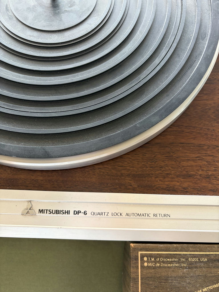 Mitsubishi DP-6 Record Player - image 4 of 7