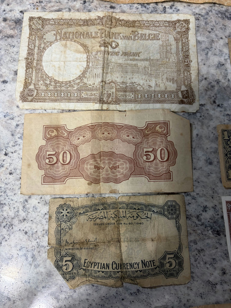 Foreign Currency - image 8 of 10