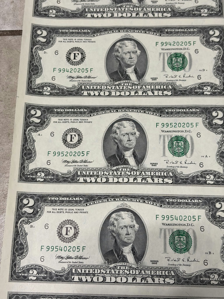 Uncut Sheet of 32 US $2 Two-Dollar Bills - Series 1995 Federal Reserve Notes - Uncirculated - image 4 of 28