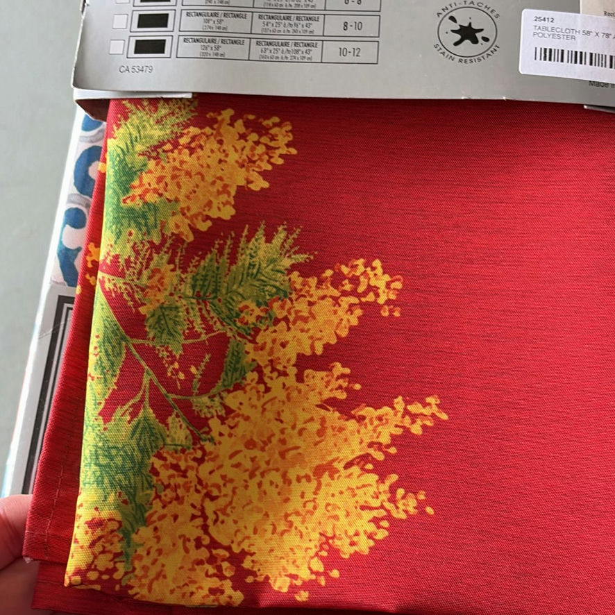 Tablecloths And Napkins - image 9 of 14