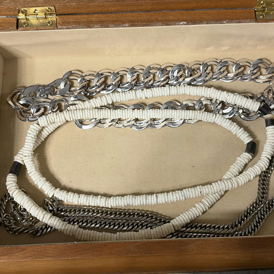 Vintage Mele Jewelry Box W Jewelry - image 20 of 21