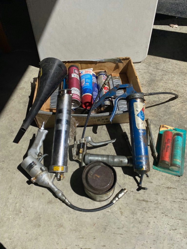 Shop and Auto Tools and Lubricants - image 6 of 9