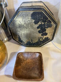 Assorted vintage containers, boxes, ceramics and wood slice pedestal - thumbnail 4 of 7