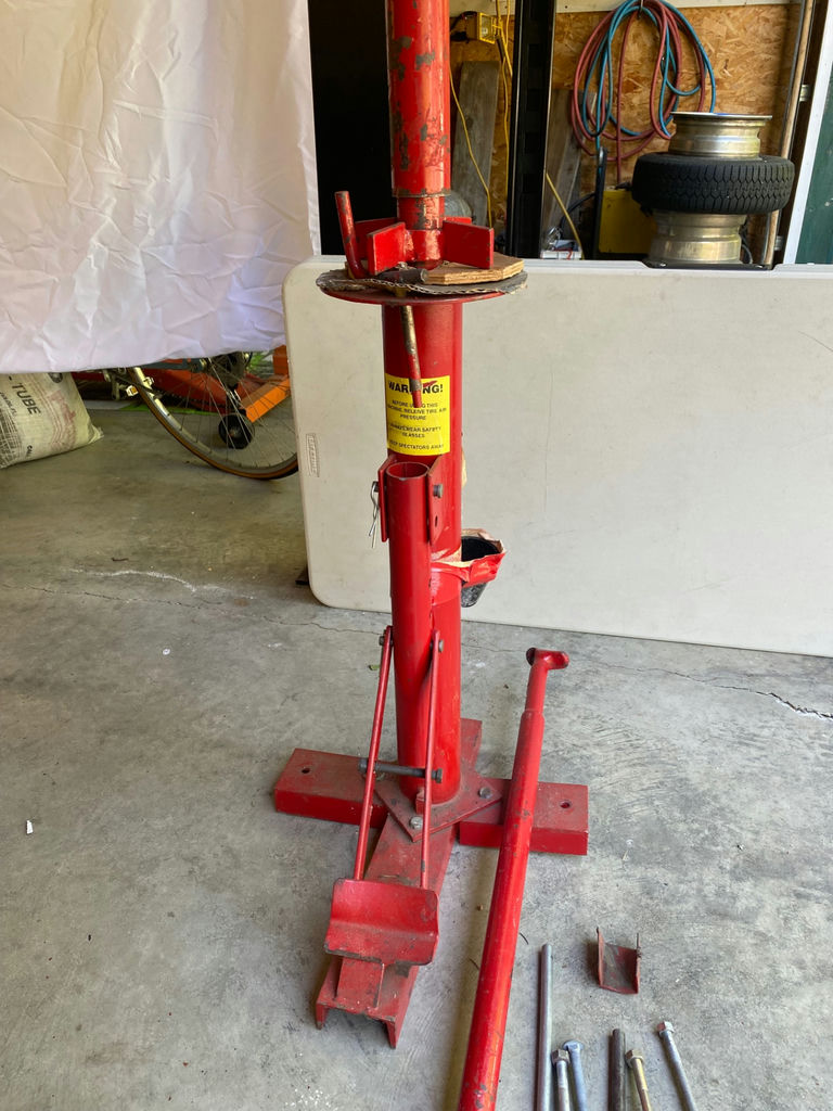 Tire Changer - image 3 of 4